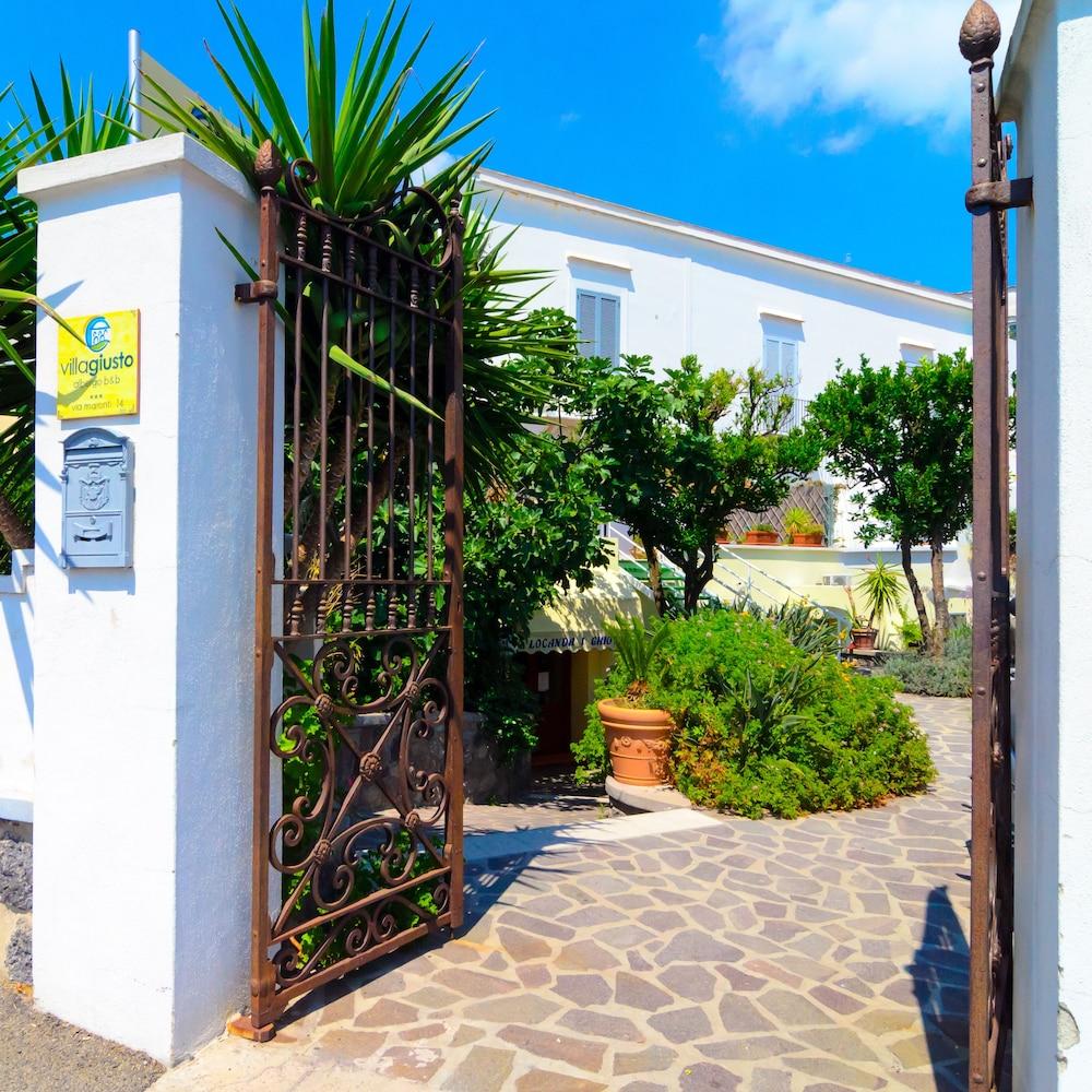 Albergo Villa Giusto Barano d'Ischia Exterior photo